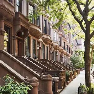 Homestay Cozy Townhouse In Manhattan, New York